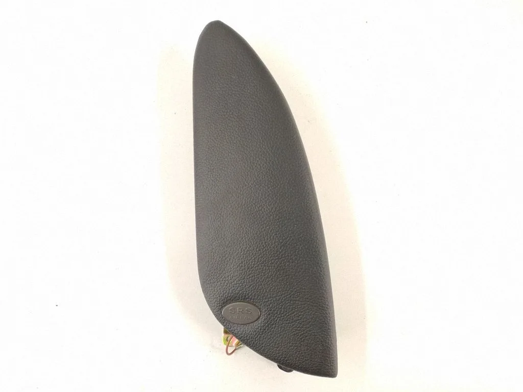 Seat airbag – front right