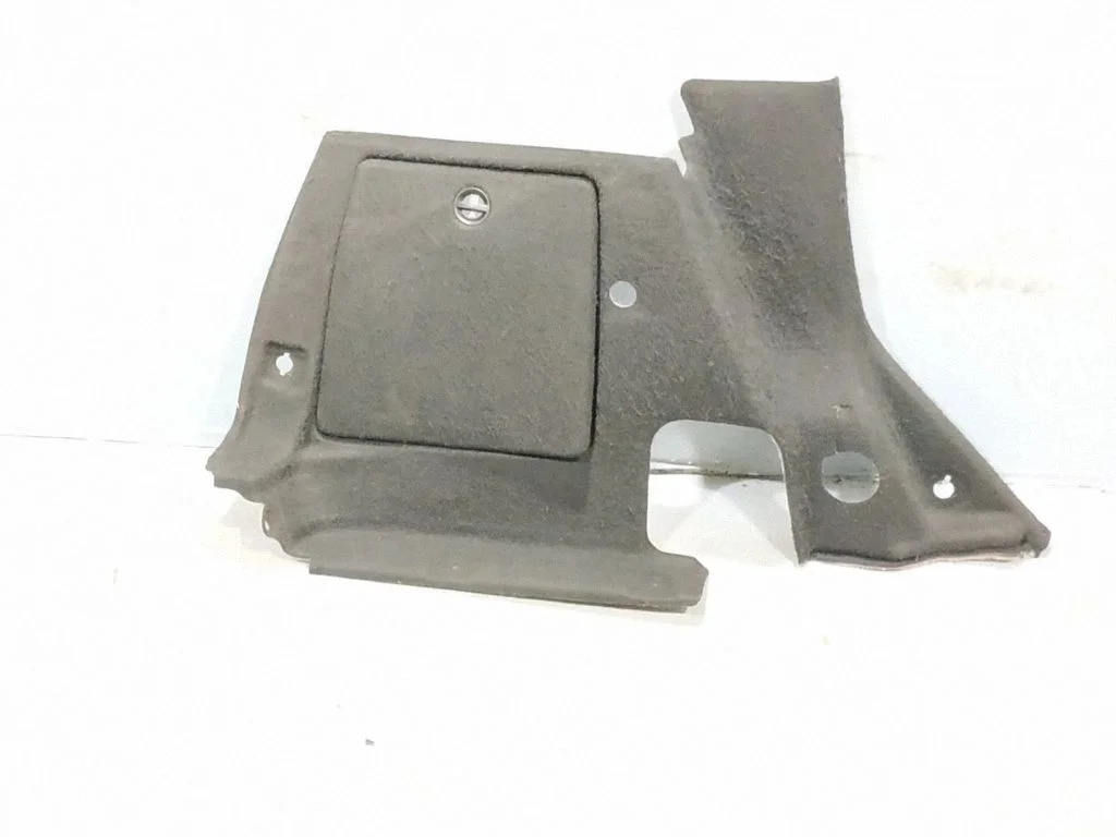 Trunk/boot side trim panel – left