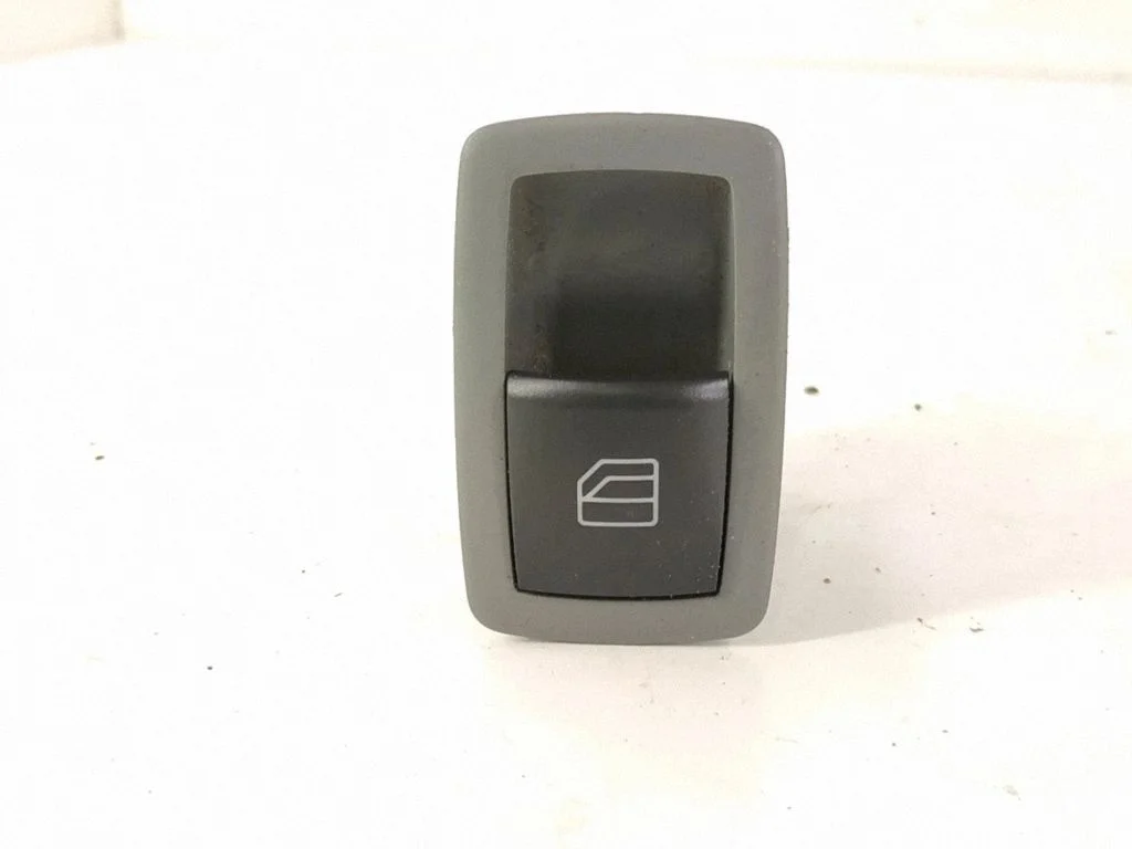 Electric window control switch – rear right