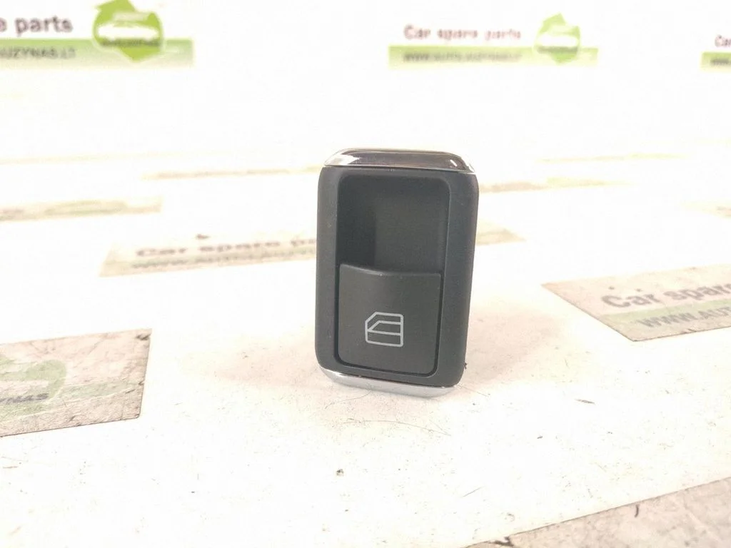 Electric window control switch – front right