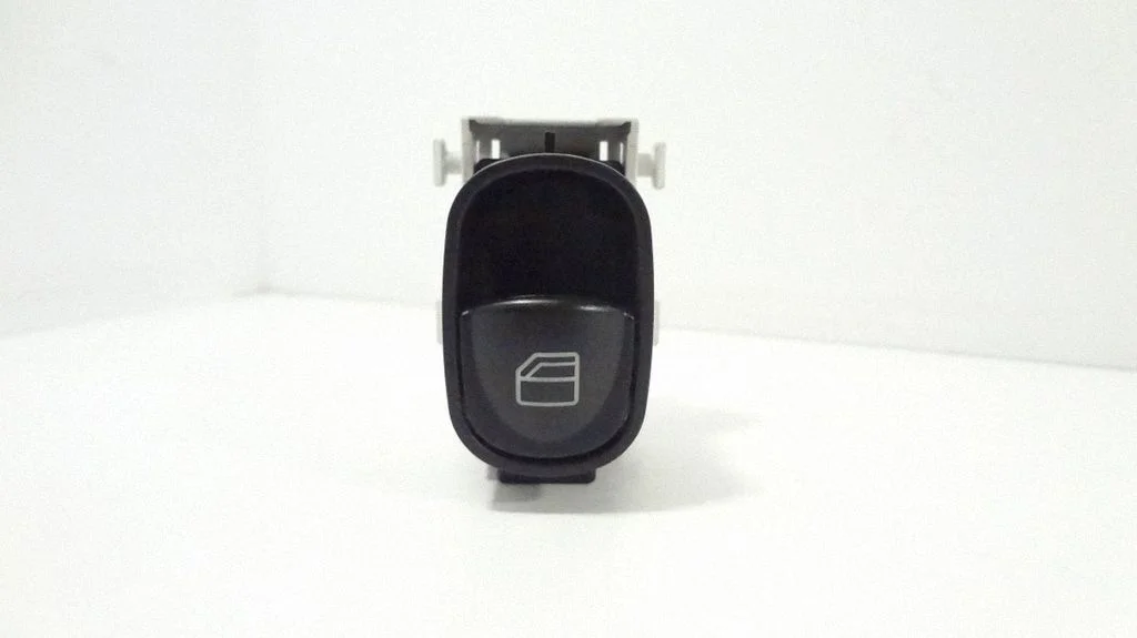 Electric window control switch – front right
