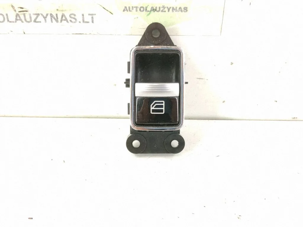 Electric window control switch – front right