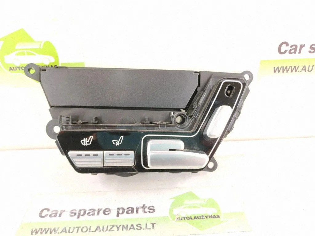 Seat control switch – front right