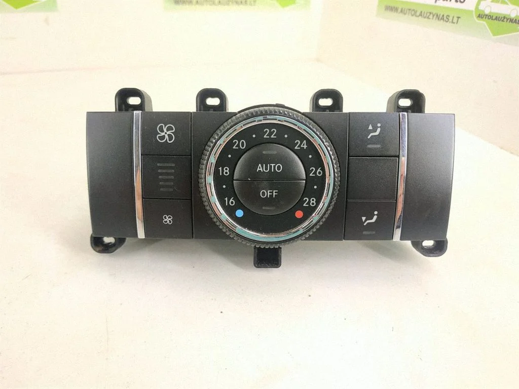 Other switches/knobs/shifts – rear