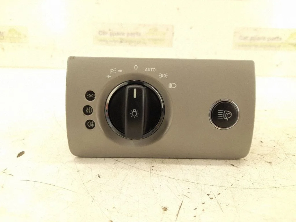 Light switch