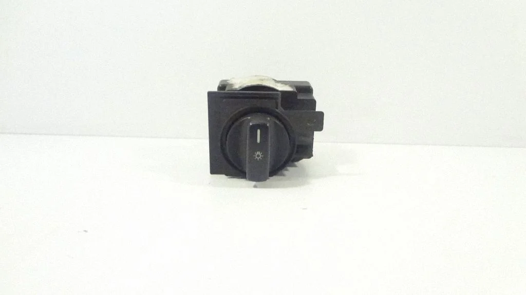 Light switch