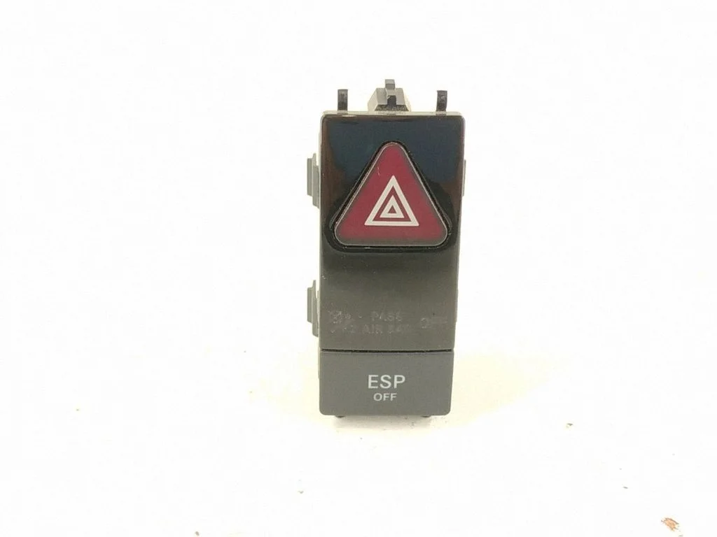 Alarm switch – Mercedes-Benz C-Class AMG W204 (2007-2014)