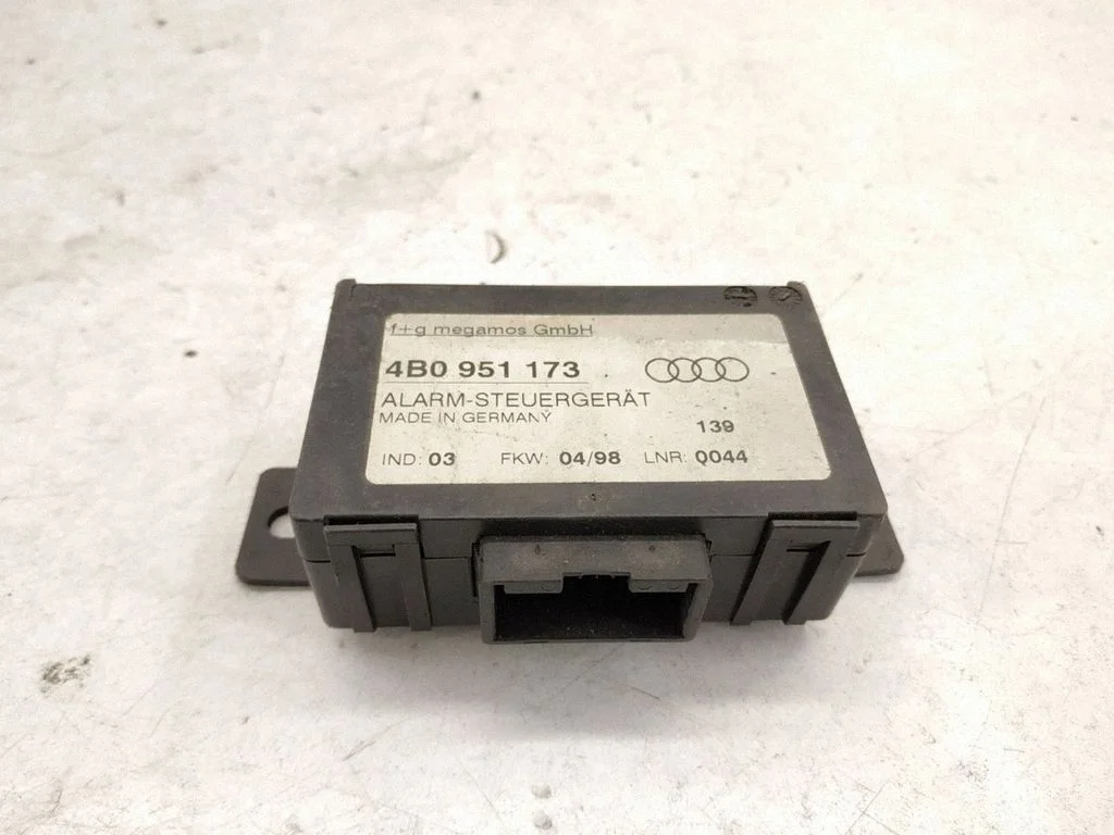 Cruise control relay – Audi A6 Allroad C5 (1999-2005)