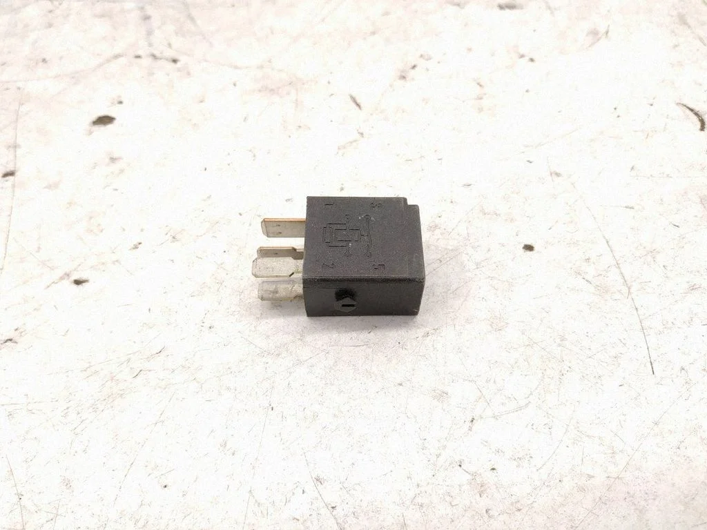 Püsikiiruse hoidiku relee – Mercedes-Benz ML-klass W164 (2005-2011)