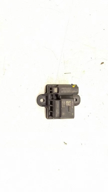 Glow plug pre-heat relay