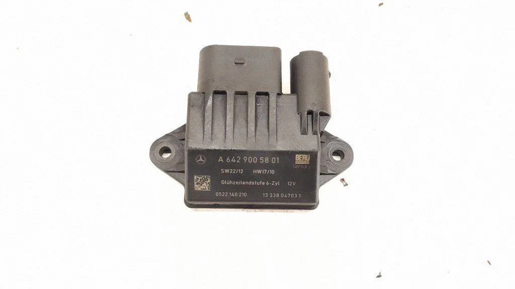 Glow plug pre-heat relay
