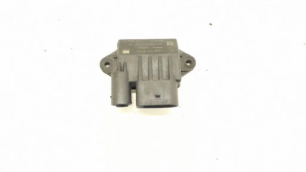 Glow plug pre-heat relay