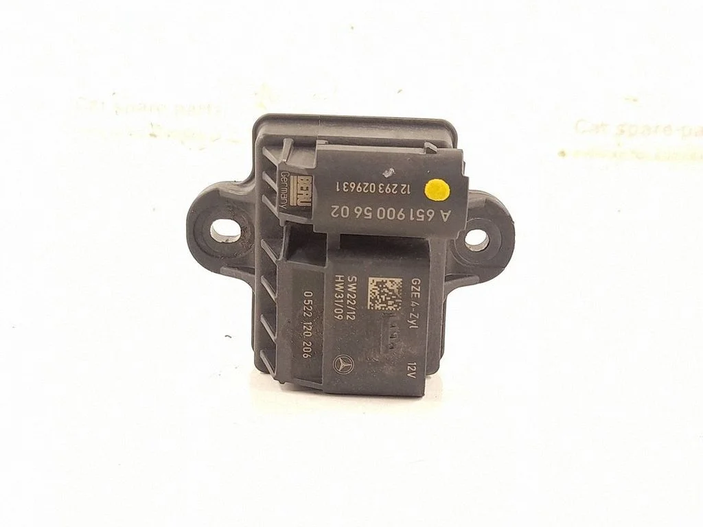 Glow plug pre-heat relay