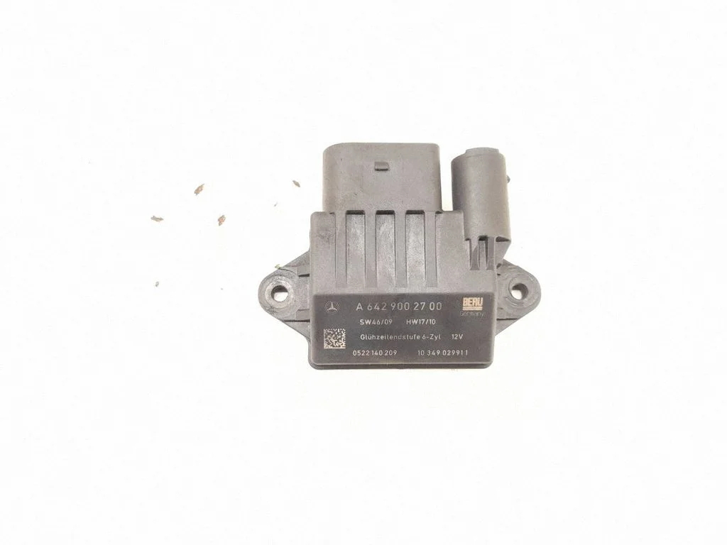 Glow plug pre-heat relay