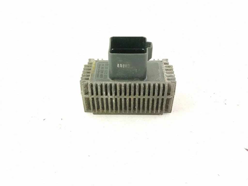 Glow plug pre-heat relay – Saab 9-3 Ver2 (2003-2007)