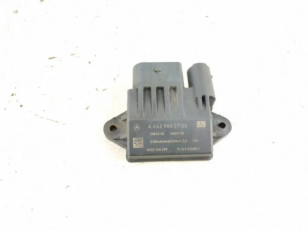 Glow plug pre-heat relay – Mercedes-Benz C-Class AMG W204 (2007-2014)