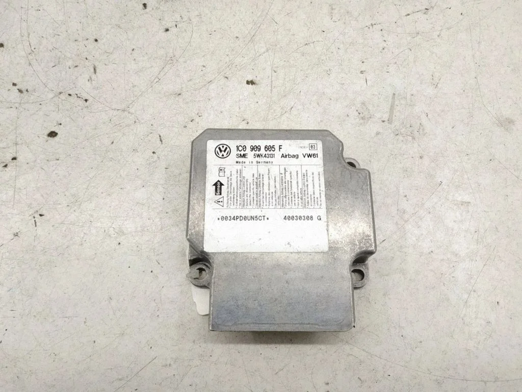 Airbag control unit/module – Volkswagen Transporter - Caravelle T5 (2003-2015)