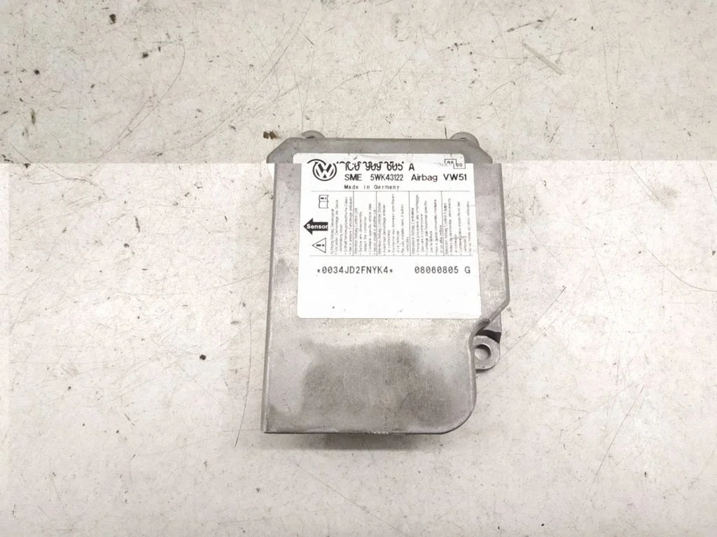 Airbag control unit/module – Volkswagen Transporter - Caravelle T5 (2003-2015)