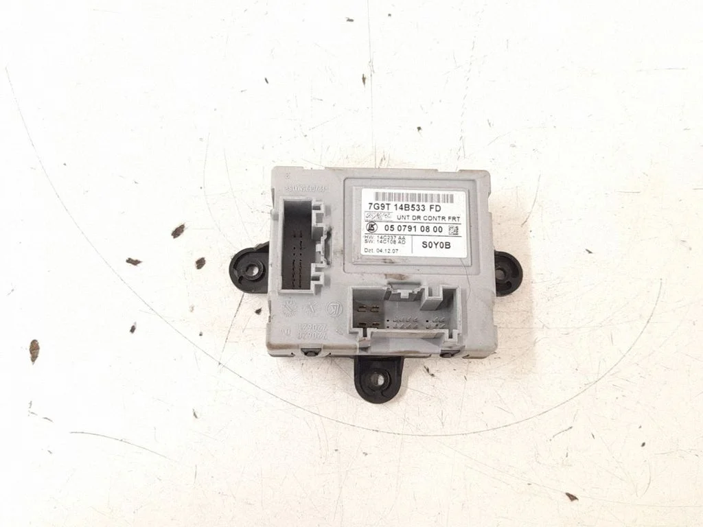 Door control unit/module – front right
