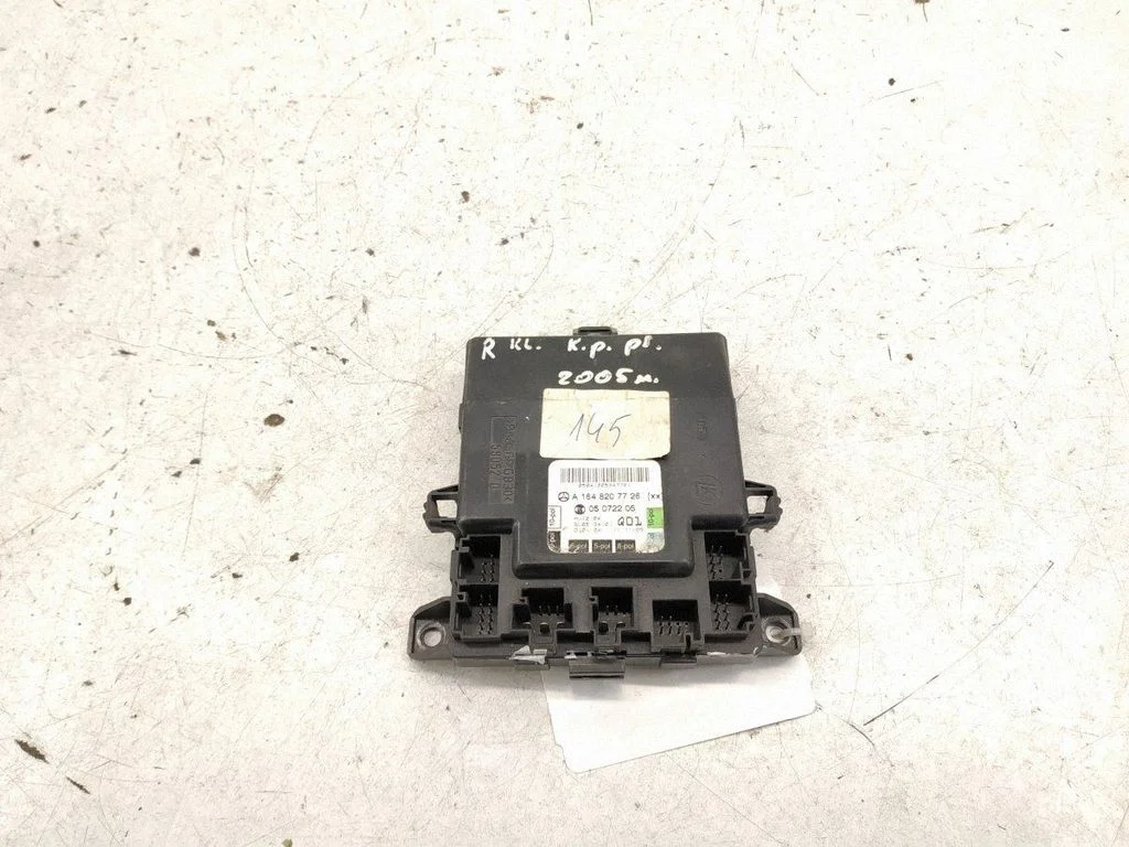 Door control unit/module – front left