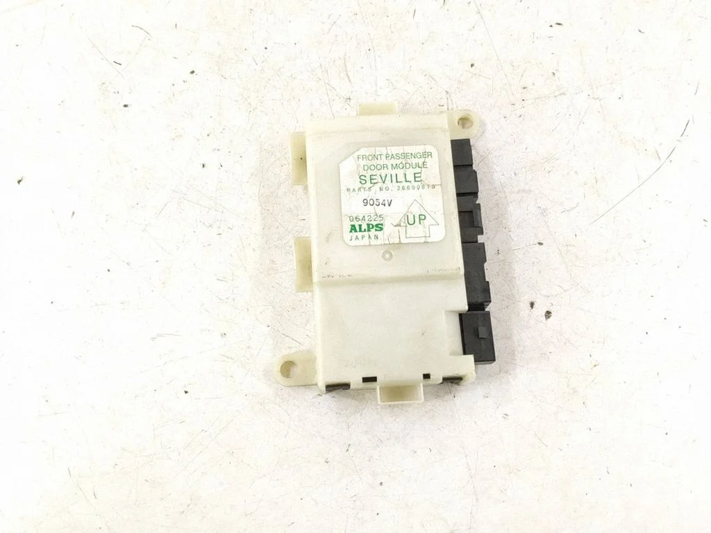 Durvju elektronikas vadības bloks – priekšējā labā