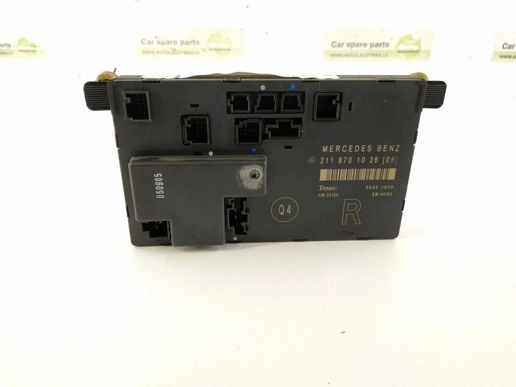 Durvju elektronikas vadības bloks – priekšējā labā