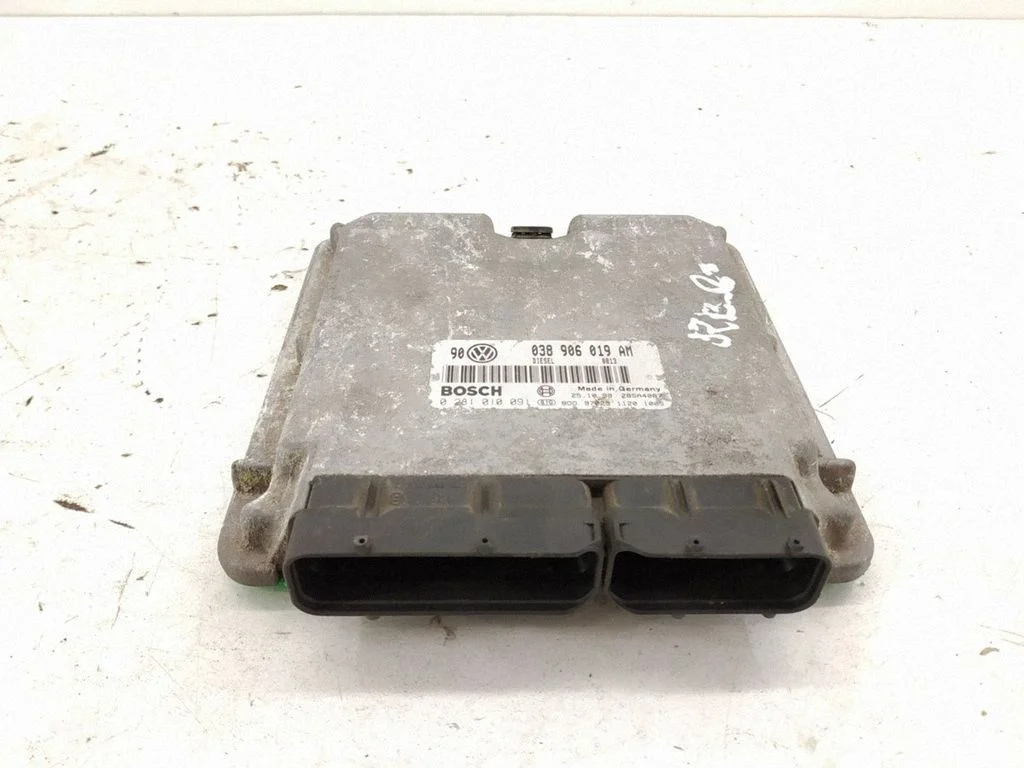 Dzinēja vadības bloks – Volkswagen Bora (1998-2005)
