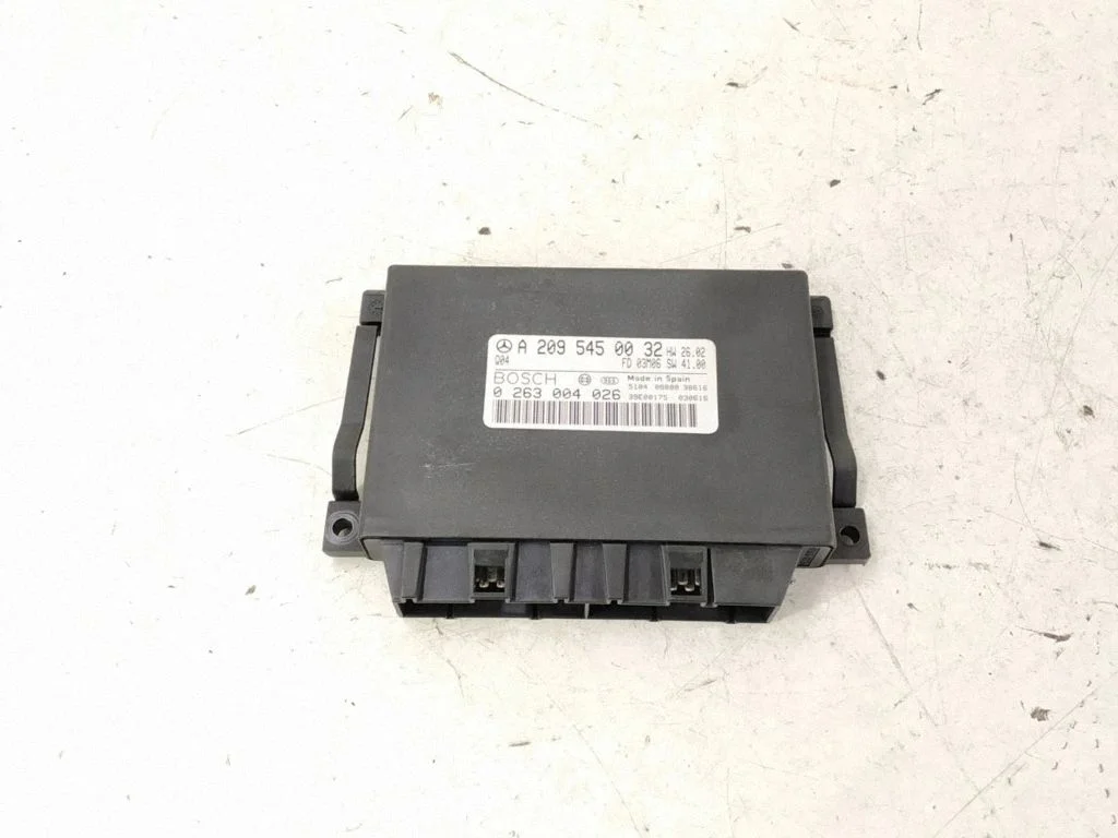Parkimisandurite (PDC) juhtplokk – Mercedes-Benz CLK-klass A209 C209 (2002-2009)