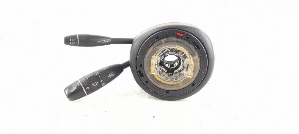 Wiper turn signal indicator stalk/switch