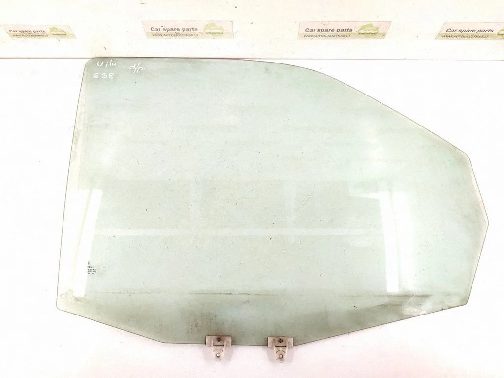 Front door window glass four-door – Mercedes-Benz Vito Viano W638 (1996-2003)