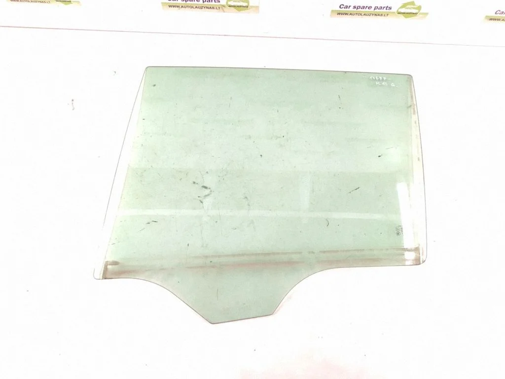 Tagaukse põhiklaas A2047350310
