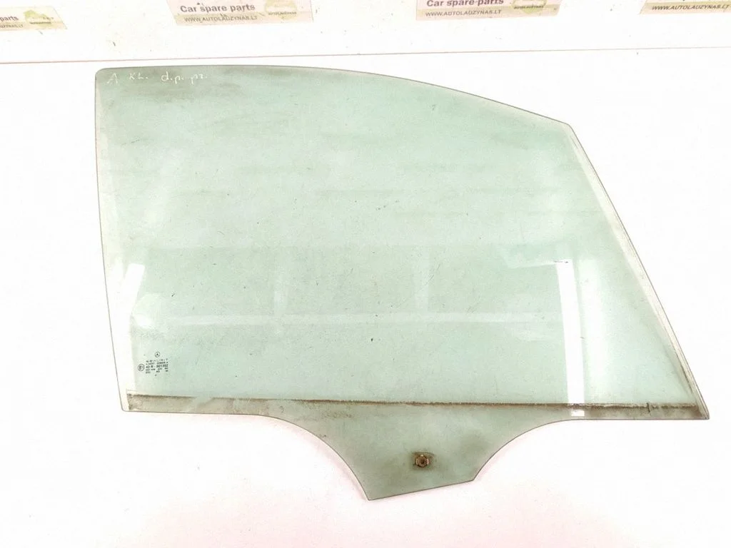 Front door window glass four-door 1687251210