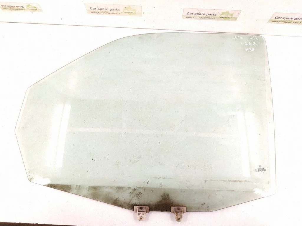 Front door window glass four-door – Mercedes-Benz Vito Viano W638 (1996-2003)