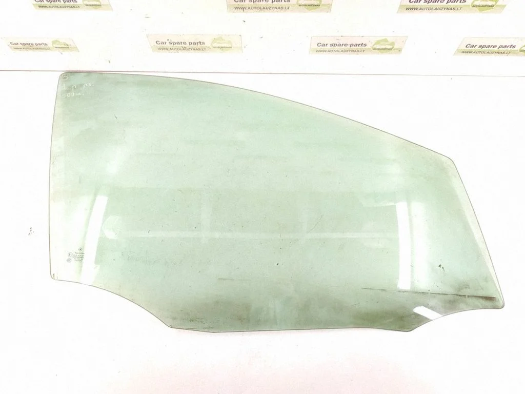 Front door window glass four-door 1697250200