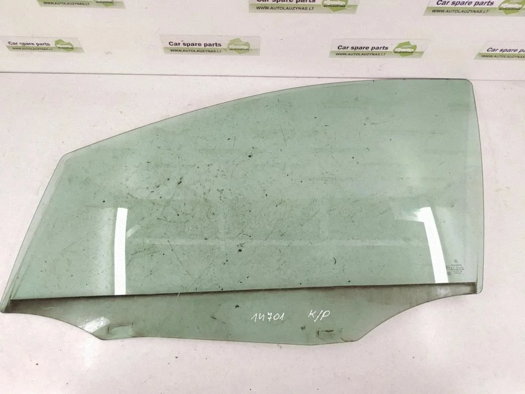 Front door window glass four-door 1697250100