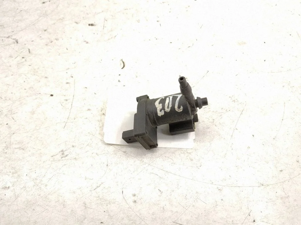 Sensor