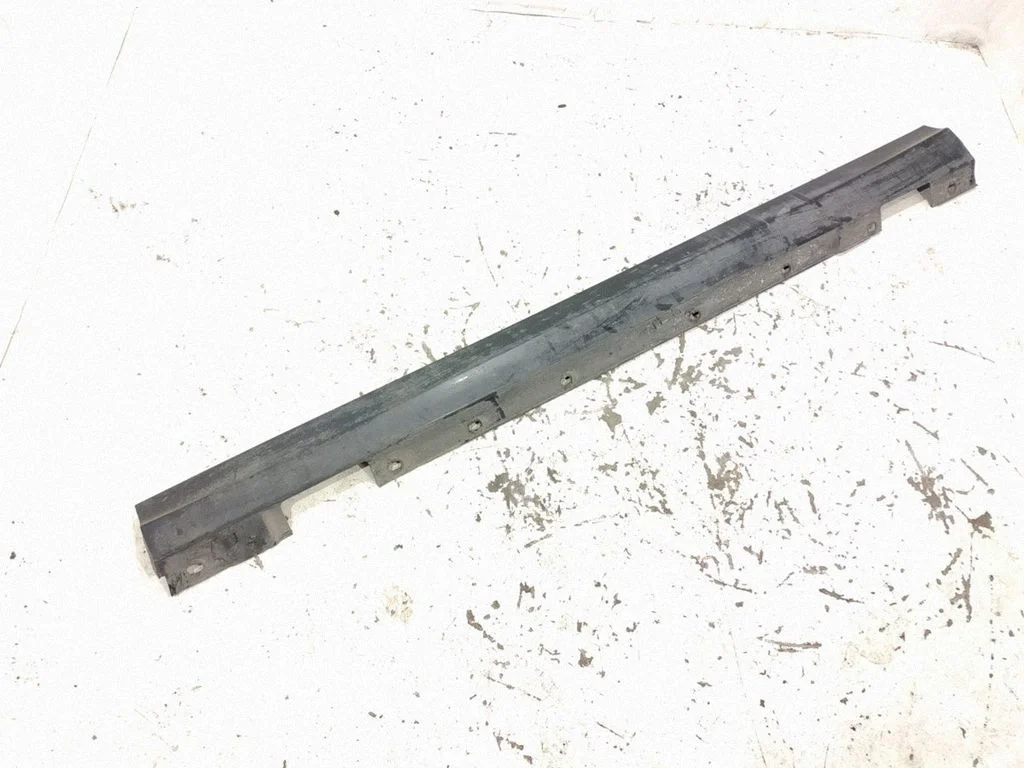 Sill – left