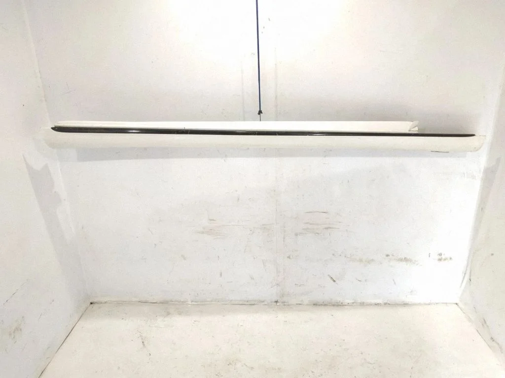 Sill – right