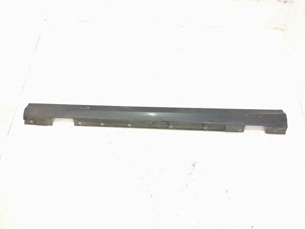 Sill – left
