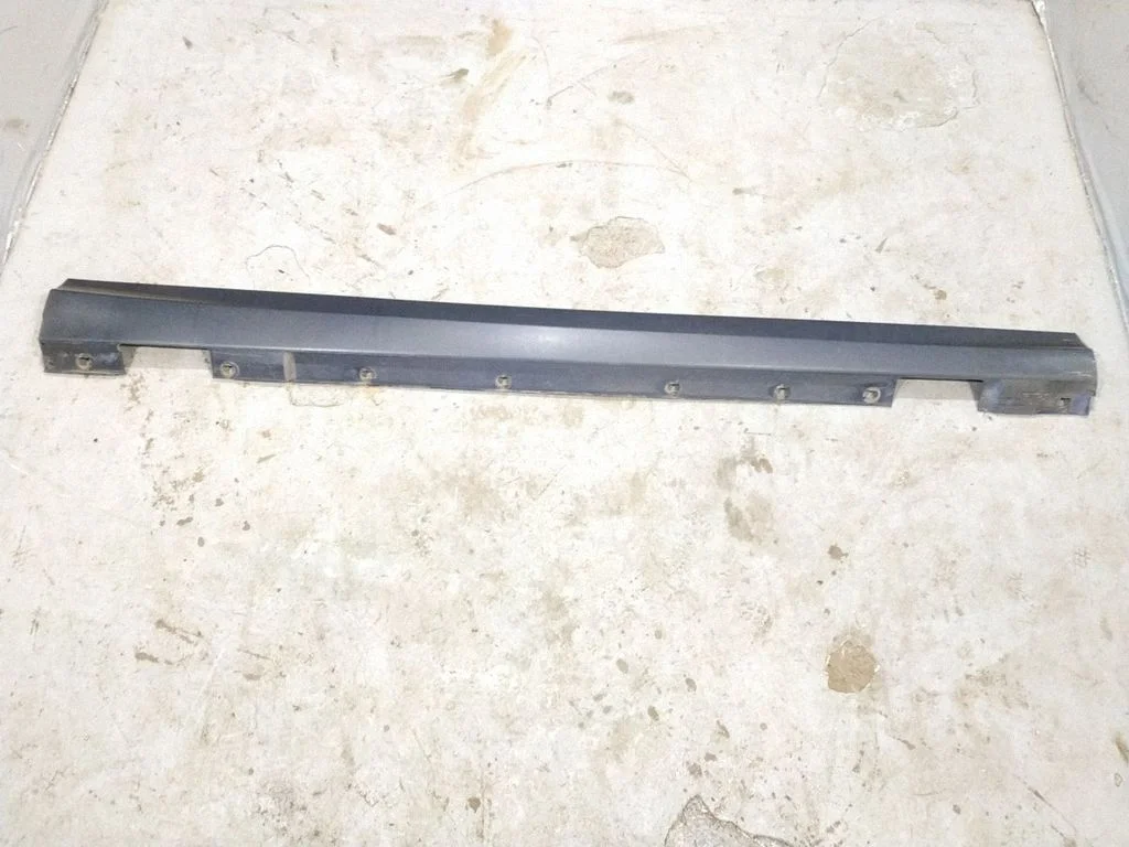 Sill – right