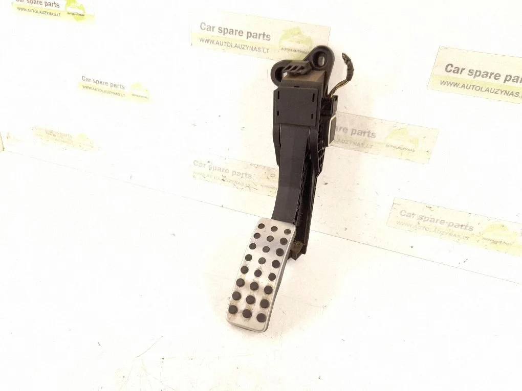 Accelerator throttle pedal 1643000104