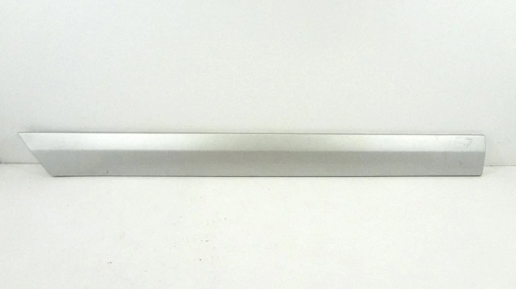 Rear door trim (molding) – rear right