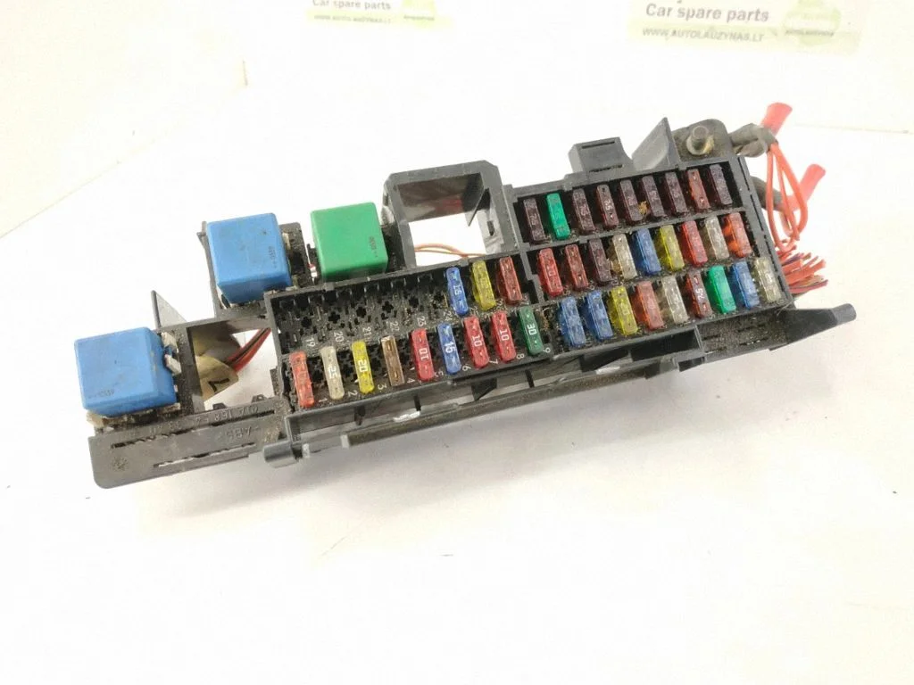 Fuse box set 25760352