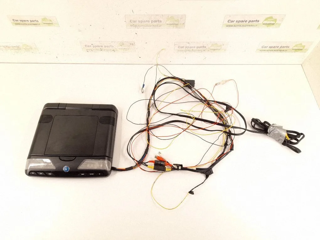 Radio/CD/DVD/GPS head unit