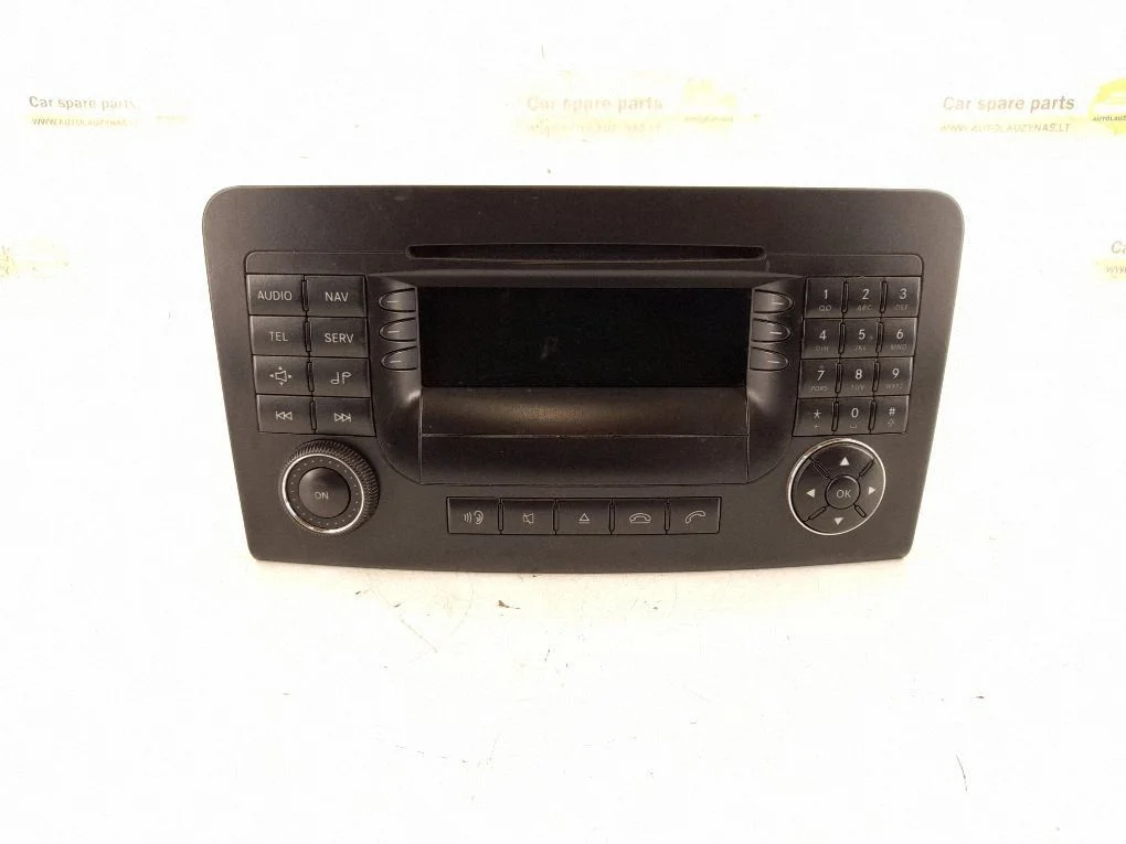 Radio/CD/DVD/GPS head unit