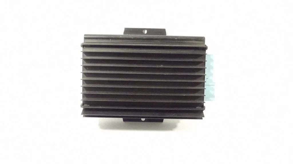 Sound amplifier – Mercedes-Benz ML-Class W163 (1997-2005)