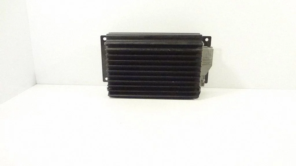 Wzmacniacz audio – Mercedes-Benz Klasa E W210 (1995-2002)