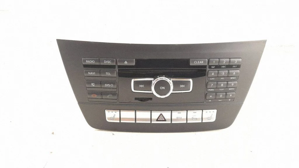Radio, odtwarzacz CD/DVD, nawigacja