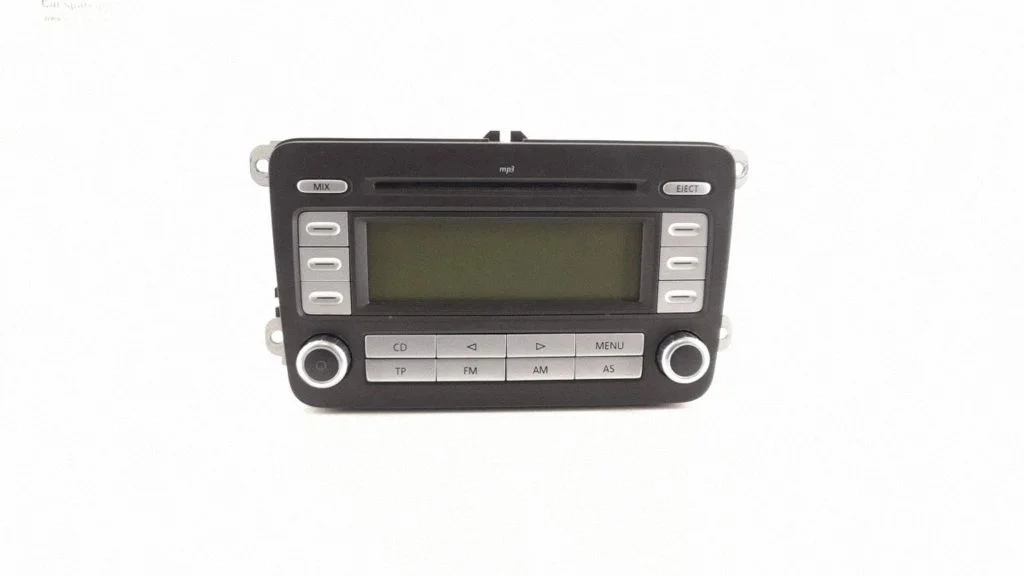Radio/CD/DVD atskaņotājs/navigācija