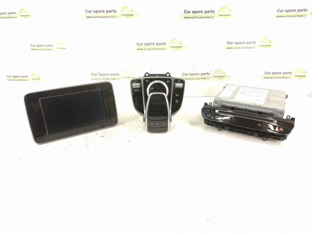 Radio, odtwarzacz CD/DVD, nawigacja